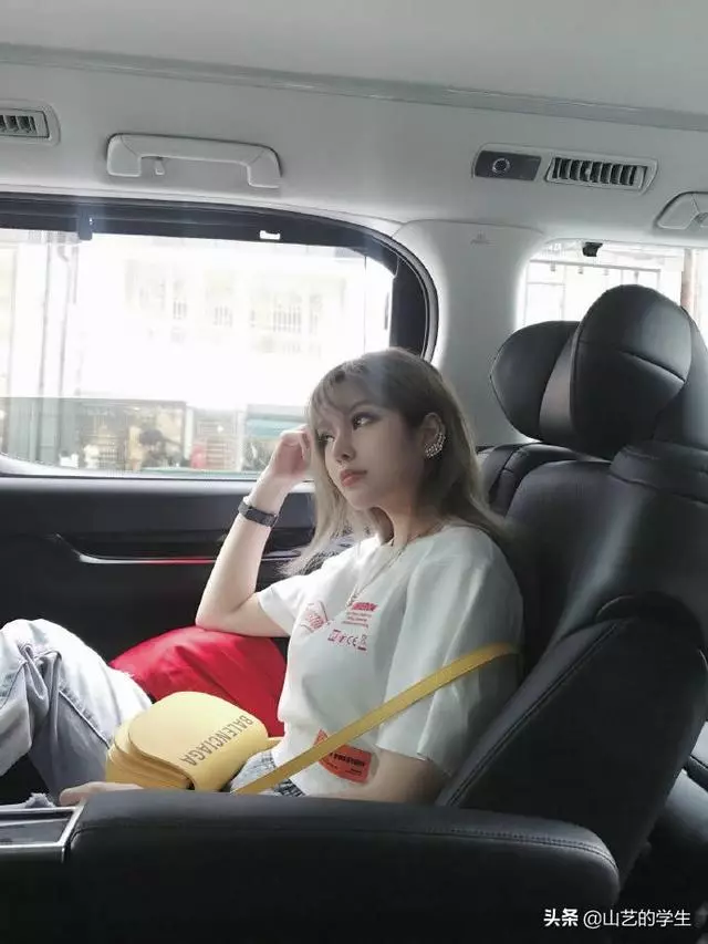 羅志祥女友周揚青曬照大變樣,胖子變女神,網友:又整容了?