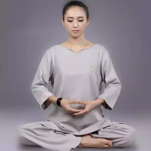 雙腿盤坐竟有如此驚人好處,60歲練起都不晚!