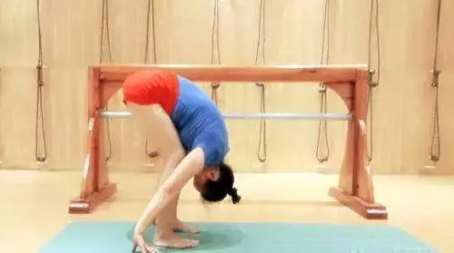 每天5分鐘,7個簡單拉筋術,助你撥慢衰老時鐘,40歲變25歲