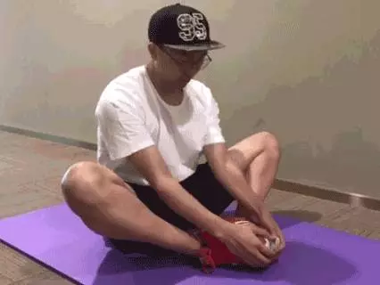 每天5分鐘,7個簡單拉筋術,助你撥慢衰老時鐘,40歲變25歲