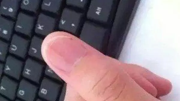從手指甲就可以看出一個人的健康!你知道指甲上一條一條的橫紋縱紋代表什麼意思嗎?
