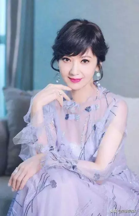 昔日女神現身老得「嚇人」,歲月不是殺豬刀,渣男才是!
