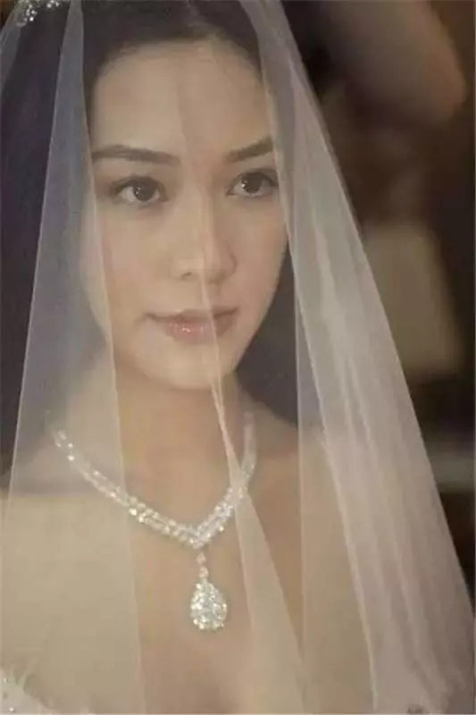 36歲千億媳婦被寵成女神!只要老公愛、公公疼,就算被稱「豪門生子機器」,生多少小孩都不累!