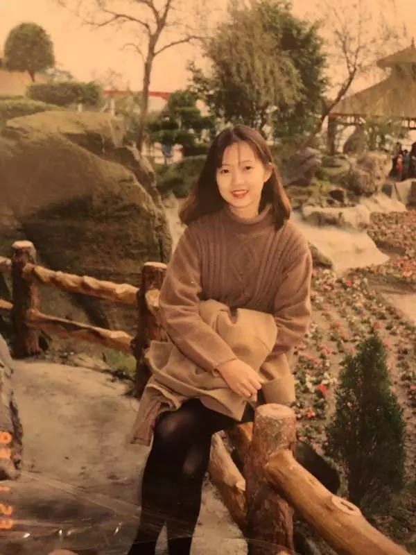 「我不怪妳,只想看看妳,抱抱妳!」28年第一次見面!他擁抱生母哭到不行,讓戶所人員也跟著鼻酸!