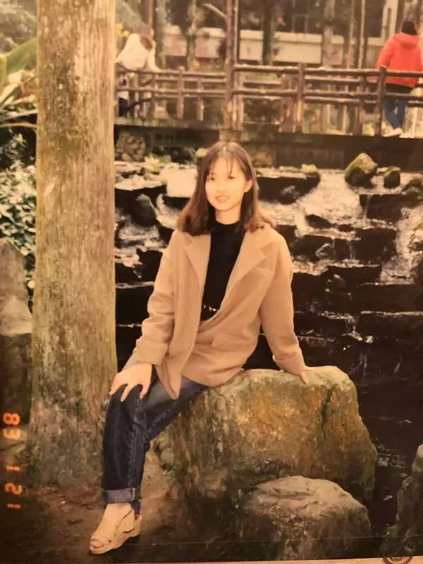 「我不怪妳,只想看看妳,抱抱妳!」28年第一次見面!他擁抱生母哭到不行,讓戶所人員也跟著鼻酸!