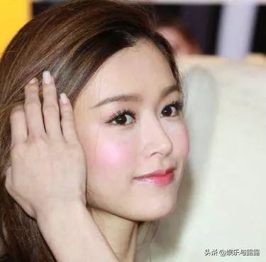 曾與謝霆鋒一見鍾情,冠希哥為她戒菸,如今美貌依舊勝似天仙
