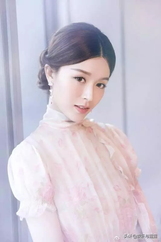 曾與謝霆鋒一見鍾情,冠希哥為她戒菸,如今美貌依舊勝似天仙