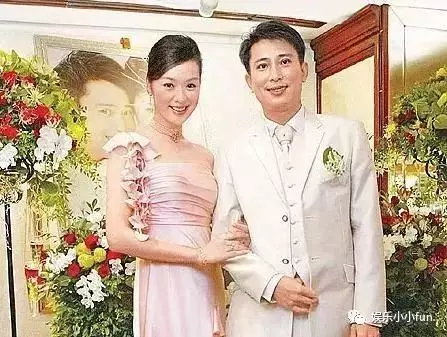 她陪富商睡 ?!一連被爆4個男友,原來都是假清純 ?!