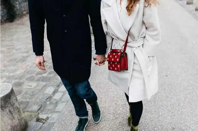 男友,我們分手吧,就沖你媽剛鬧的那一出,我是真不敢和你結婚