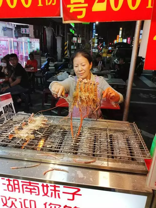 越南湄公河泛濫的大羅氏蝦,又被中國釣友給狠狠的收拾了一次!