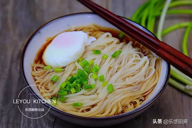 10道早餐面,早起一會兒煮一碗,吃著舒坦,還花不了多少錢
