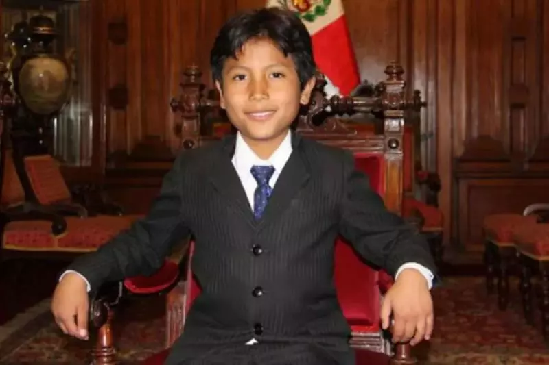 被老師罵瘋子,7歲男孩開「垃圾」銀行,自己當銀行行長,竟有2000人爭相存錢!
