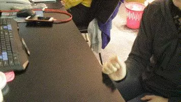手上一奇穴,讓你肝血充足眼睛亮,頸、肩、腰病一起收!