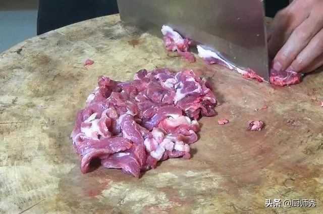羊肉這樣做,肉質細嫩,香飄四溢,掌握這個關鍵,比飯店做的好吃