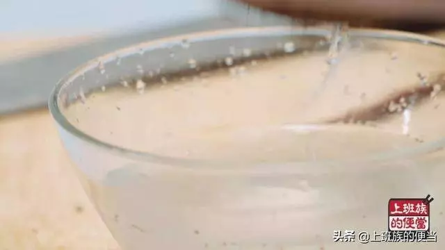 海南人這樣燉雞太清甜了,喝一口渾身都暖
