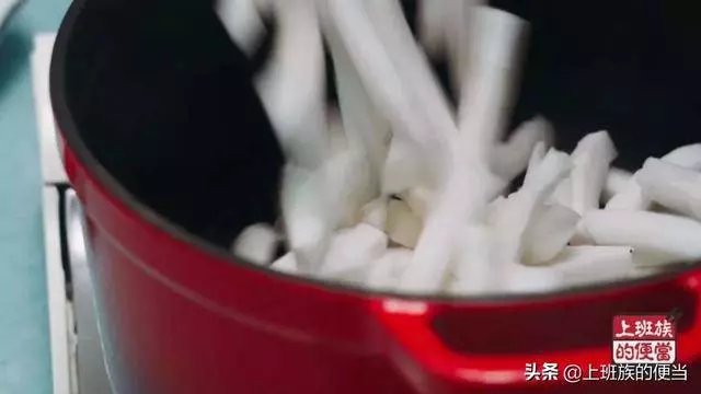 海南人這樣燉雞太清甜了,喝一口渾身都暖