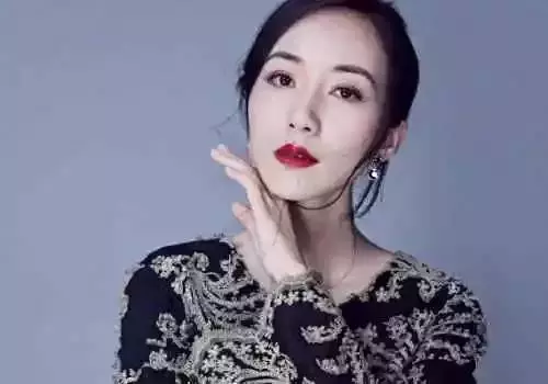 這4位女藝人「沒人敢惹」每個背景強大到你無法想像,尤其是第2位...