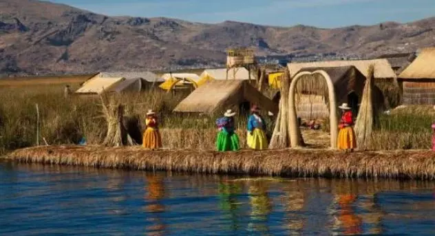 世界上有塊用草編成的「大陸」:它水上漂浮了近千年,有數百居民 - 今日頭條 -手機光明網