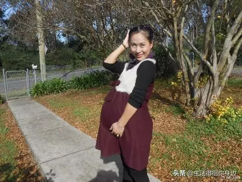 小姑子懷孕,打電話給婆婆報喜忘掛斷,聽見嬉笑聲,婆婆如遭雷擊