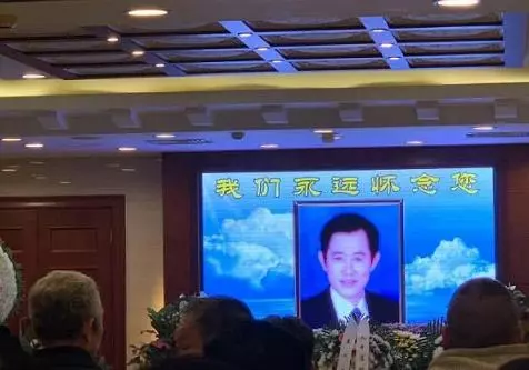 功夫巨星李連杰二哥被曝因病離世,生前曾長期住老家破房惹爭議