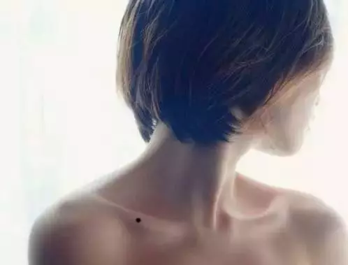 【根據命理解析】女人一定要去掉的9顆兇痣,你中招了嗎?