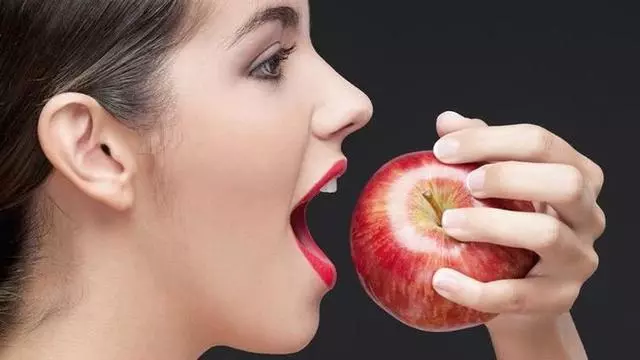 婦科醫生提醒:常吃3種食物,子宮肌瘤可能會越長越多,後悔現在才知道!