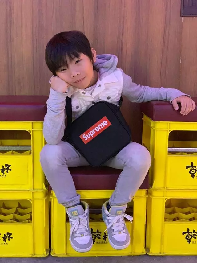 台南8歲男孩「留長髮」遭同學嘲笑攻擊,他選擇堅持忍2年「背後原因」超感人!