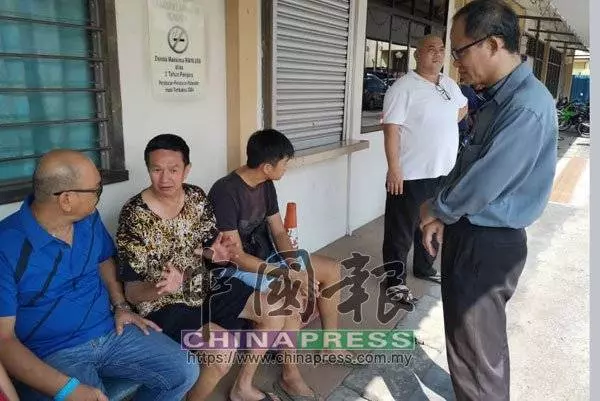 疑憂鬱症發作~~ 新娘在姐姐眼前躍下輕生~~ !