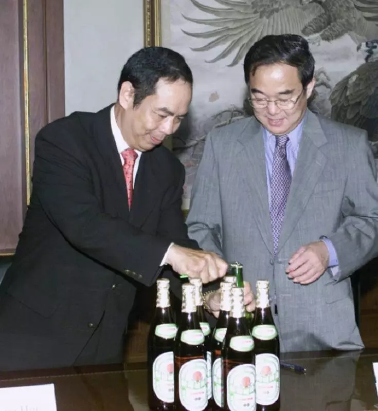 【新加坡薄餅大王兒子離開】丈夫走了一個月, 李美玲: 半夜孩子哭,沒有爸爸抱 !