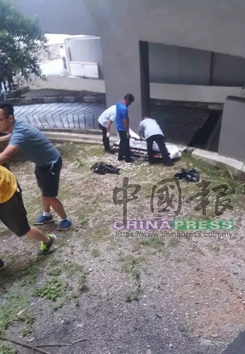 明天生日 今天在購物中心跳樓 女教師當場不治