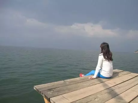 十月懷胎,公婆獎勵我一套房,隔天看到桌上的房產證,全家亂了套