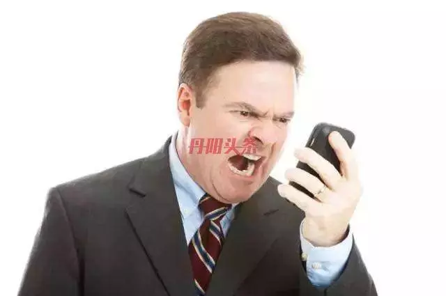 肝不舒服,身體有3種表現,常喝1種水,吸走肝臟毒素,肝臟更健康