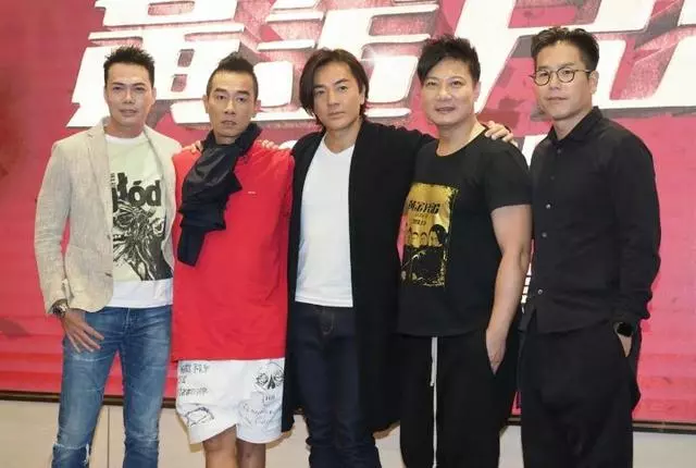 51歲鄭伊健買房慶演唱會成功!恩愛多年,房子卻沒有太太名字?