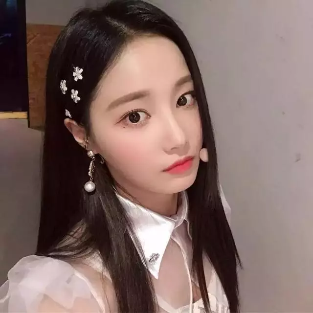 韓女團成員節目坦言,吃飯要看眼色,半年沒吃牛肉,至今零收入!