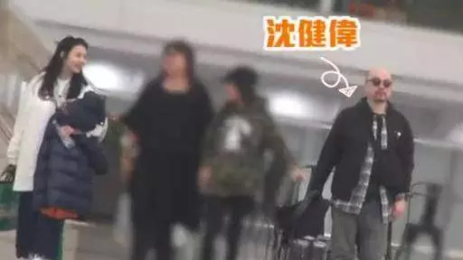 邱淑貞送女兒出國不停碎碎念,17歲沈月扁嘴撒嬌太可愛了