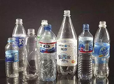 教你一個妙招,家裡蒼蠅、蚊子、小飛蟲來一隻滅一隻,再也不煩惱