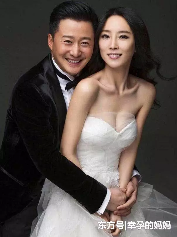 嫌棄吳京太窮分手,如今吳京身價過億,她成街頭賣魚妹!