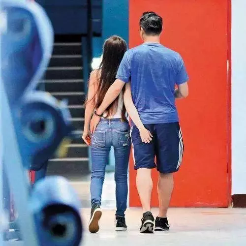 最幸福的台灣少奶奶,老公花3000萬讓她36歲出道,三胎不用自己生!