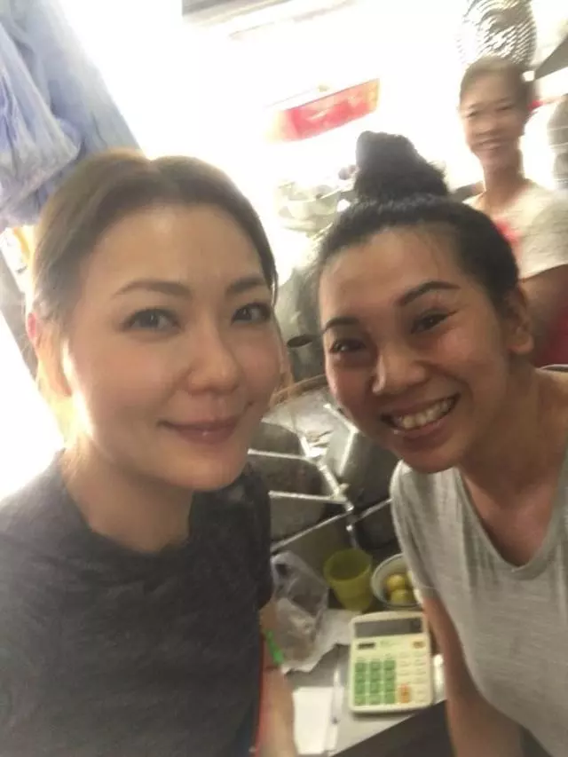 單親媽媽獨扛家計…小店面臨倒閉「受周潤發幫忙」生意爆滿!她心存感激「做善事回報」