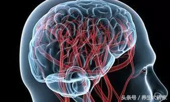 10個信號一出現,小心腦血管要「崩潰」,養血管謹記「五多四少」