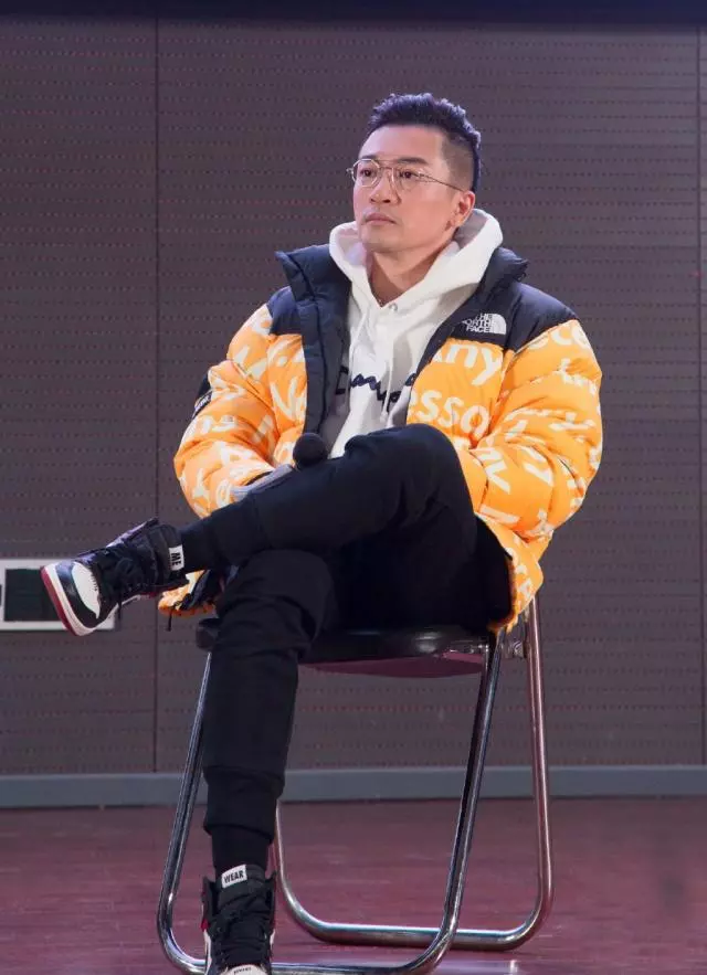 45歲蘇有朋換了新髮型,從大叔秒變「小鮮肉」!趙薇直呼:太嫩了~