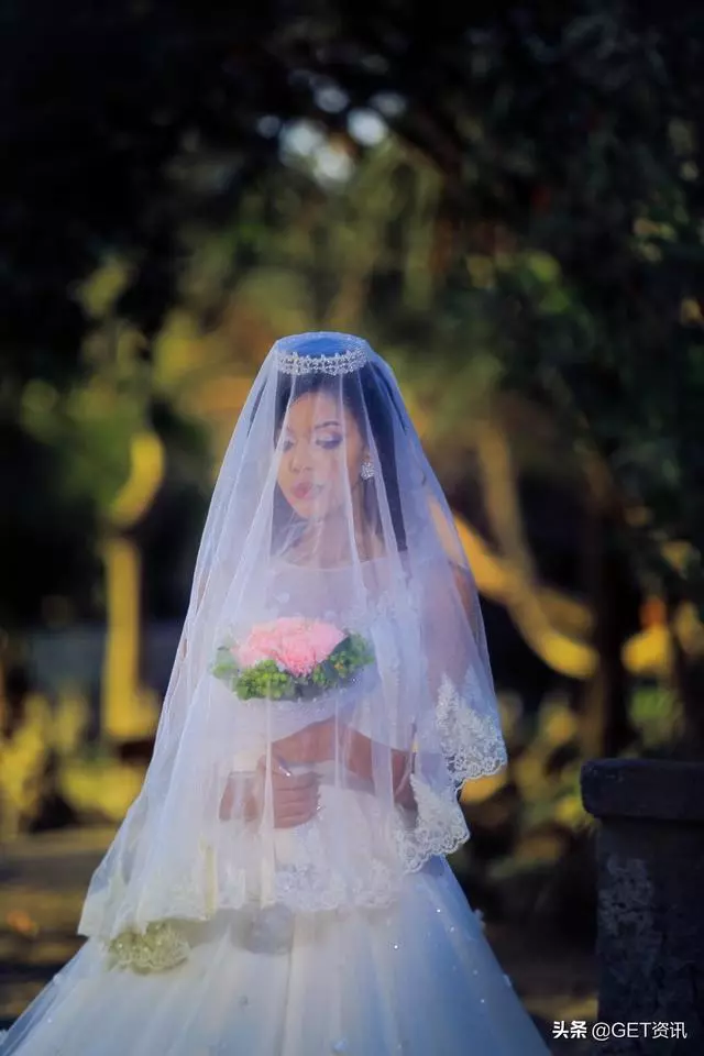 老一輩總是催你快一點拉進人生的進度條:「結婚生子,人生才會圓滿啊。」但婚姻和愛情的意義到底是什麼呢