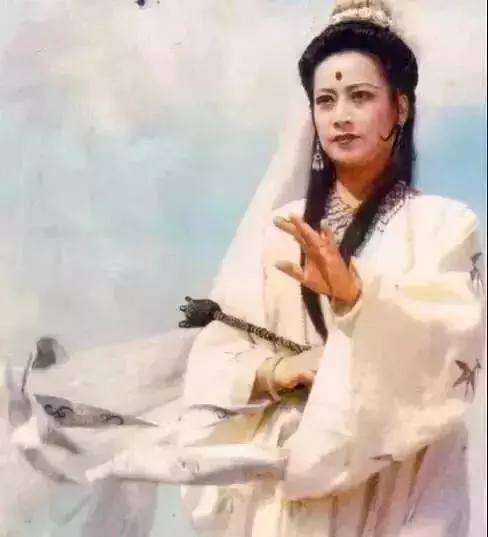 她扮演"觀音"時發生幾次怪事,沒人能解釋!之後便開始信佛