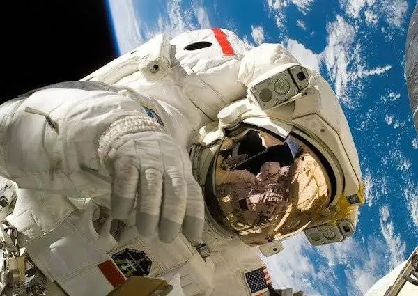 18個「每個太空員都必須經歷」的超艱苦訓練 在水底度過24小時只是日常!