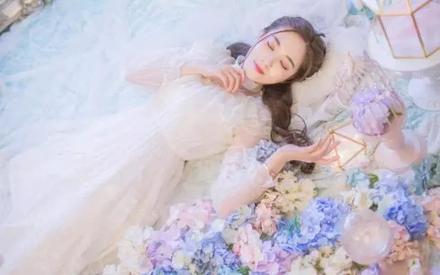出生在這幾日的女人,旺夫益子,魅力十足享清福