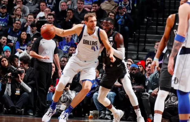 【影片】落後44分,教練換上Nowitzki,37億老闆Cuban很明確:請刷分去吧!