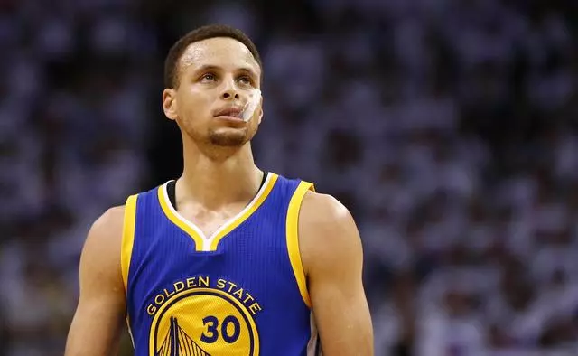 David West談Curry的影響力:無數人因為喬丹喜歡上了籃球,而Curry讓無數人愛上了打籃球!