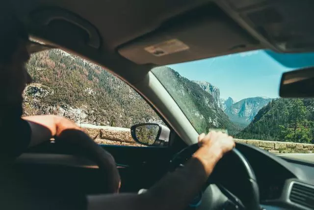 為什麼外國人說中國人旅行累,看看他們的旅行方式,你就明白了!