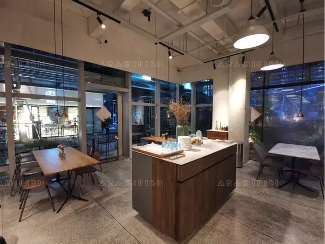 各種不同菜系這裡都有,原來這家店名是這個意思,現在才知道