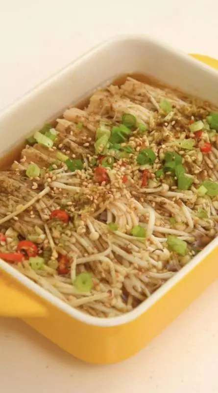 營養美味的19款金針菇做法 好吃不貴 比紅燒肉都下飯